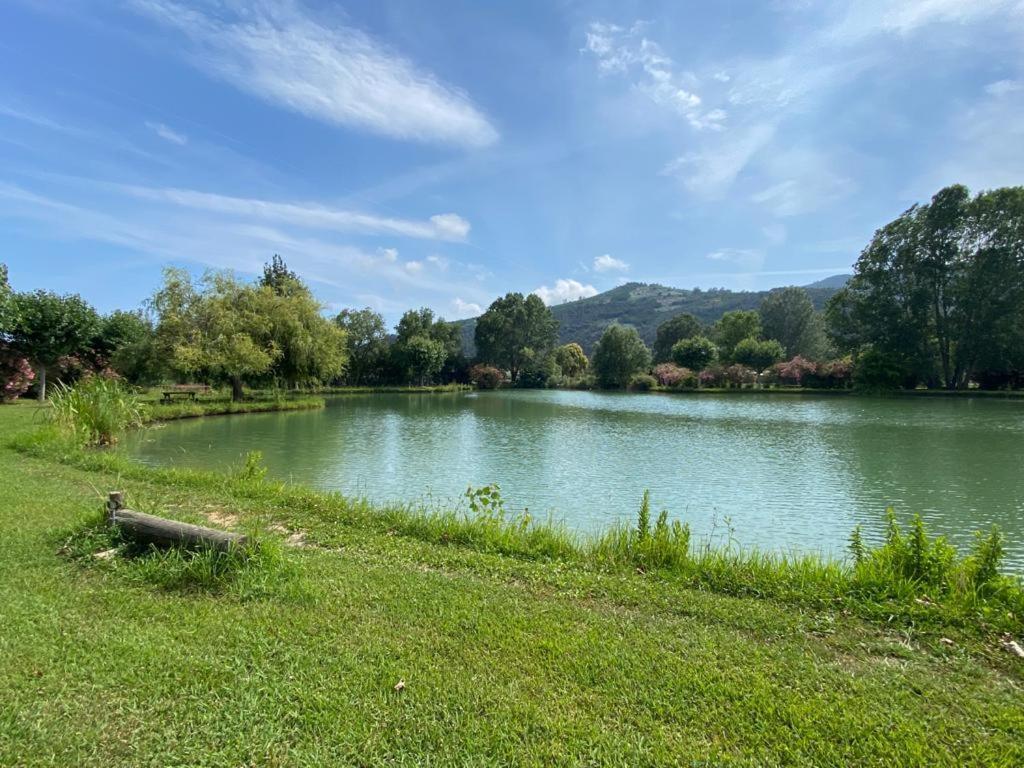 Domaine du Lac de la vallée La Roquette-sur-Siagne Esterno foto